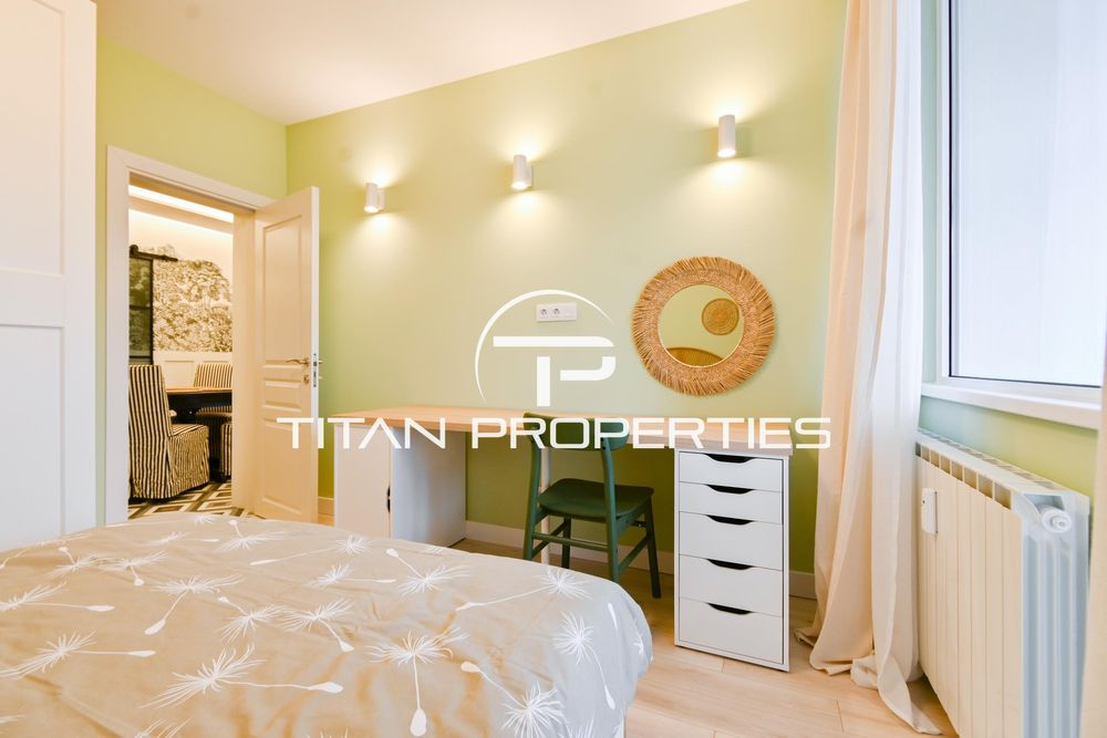 Дава се под наем Тристаен апартамент в София, Център - 90 кв.м за 1300 € - Снимка #5