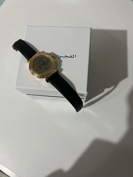 Продам чассы Alfajr оригинал,новый