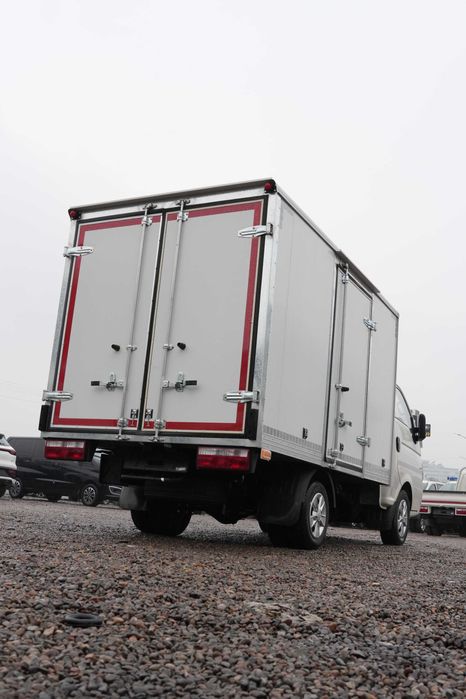 JAC X200 mini furgon sotuvda tayyor