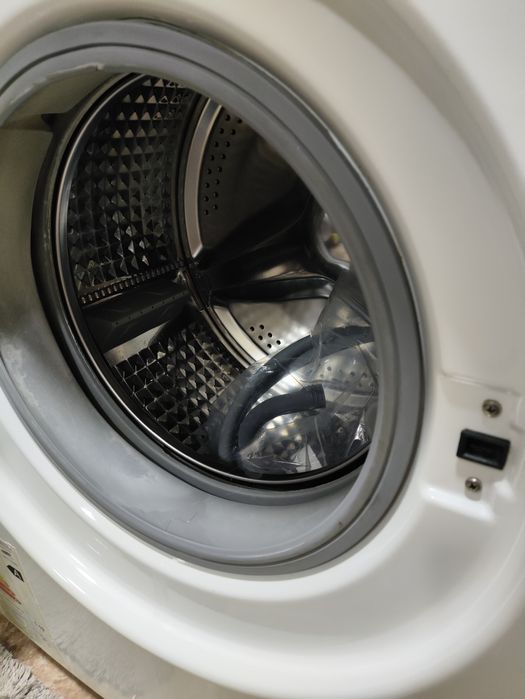 Продам стиральную машинку