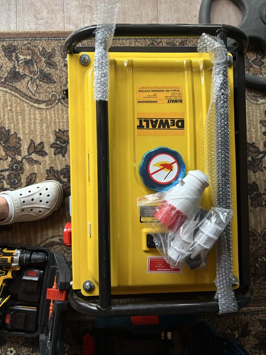 Продам, Генератор DEWALT DXGN6000