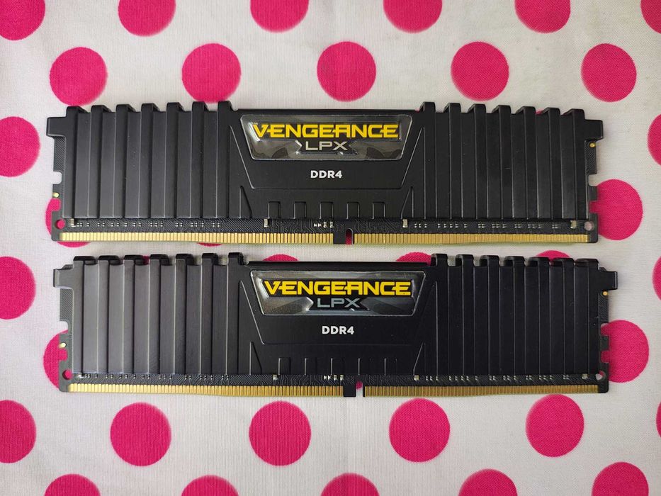 Memorie Corsair Vengeance LPX Black 32GB DDR4 3000MHz, Desktop.