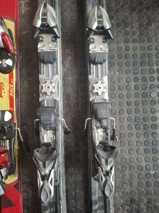 Schiuri adulti la super preț