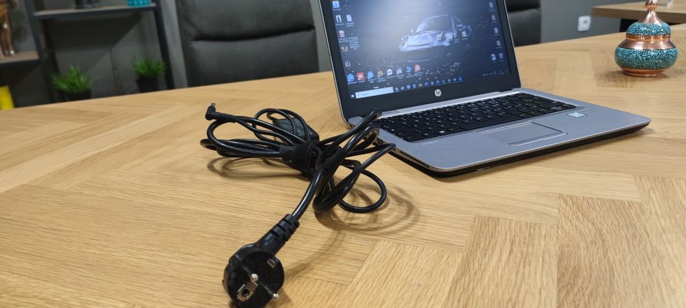 Продавам Notebook HP Elite Book 13 inch