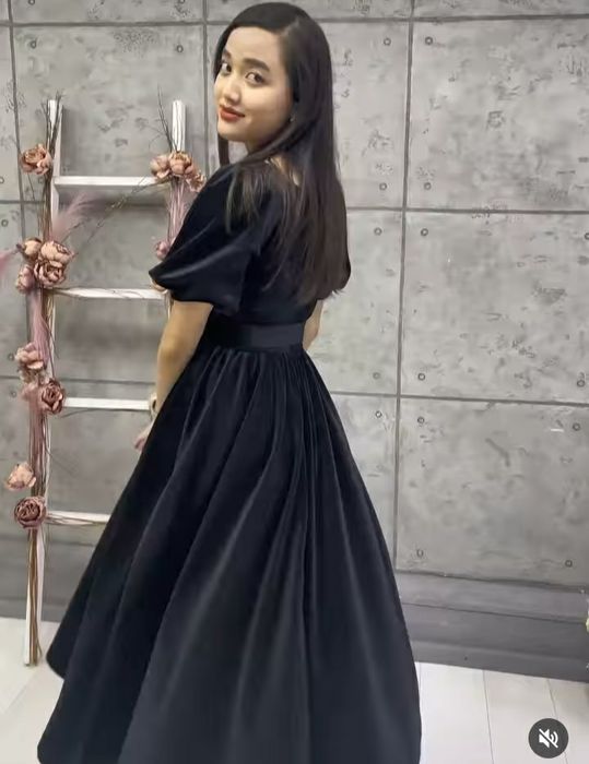 Платье вечернее размер (s-m 42-44)