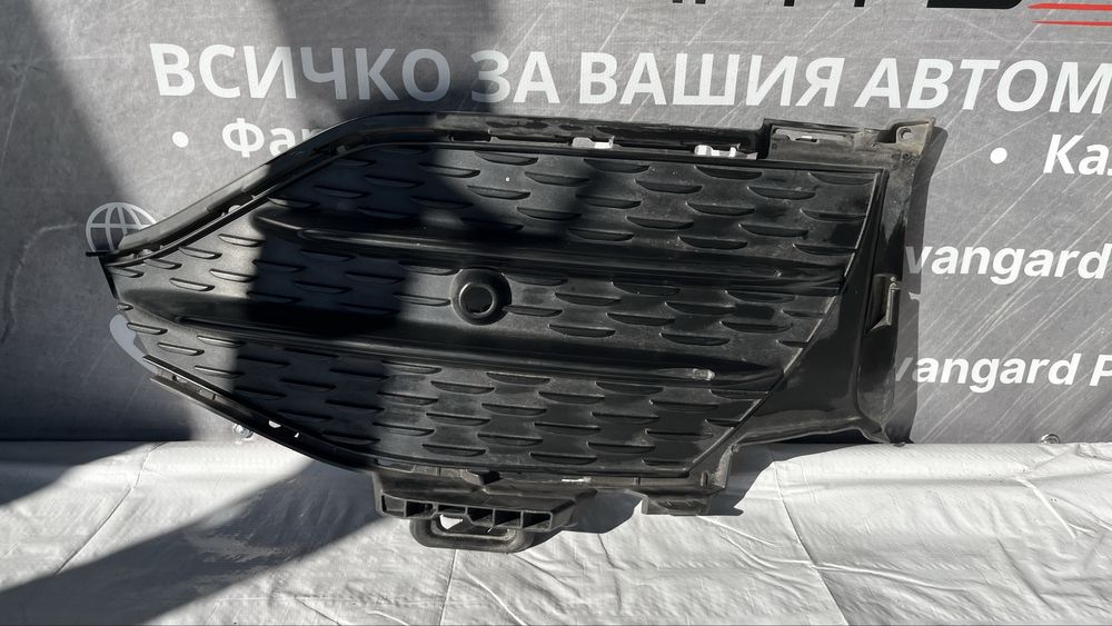 Дясна решетка за предна броня Mercedes GLC X253 (2020-2022)