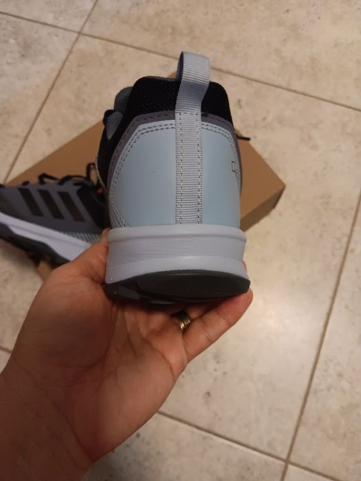 Adidași  gore  tex