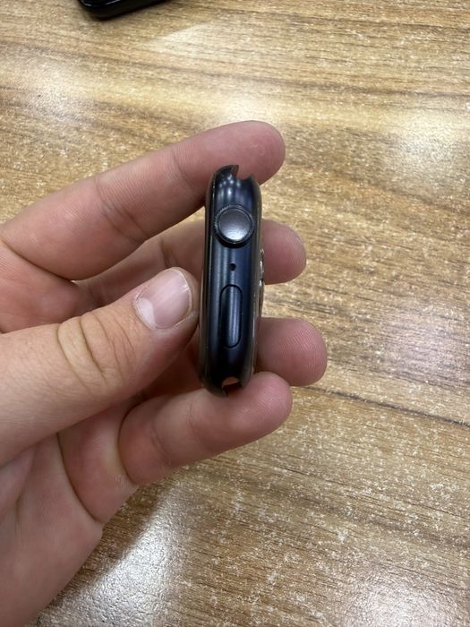 Apple watch series 8
