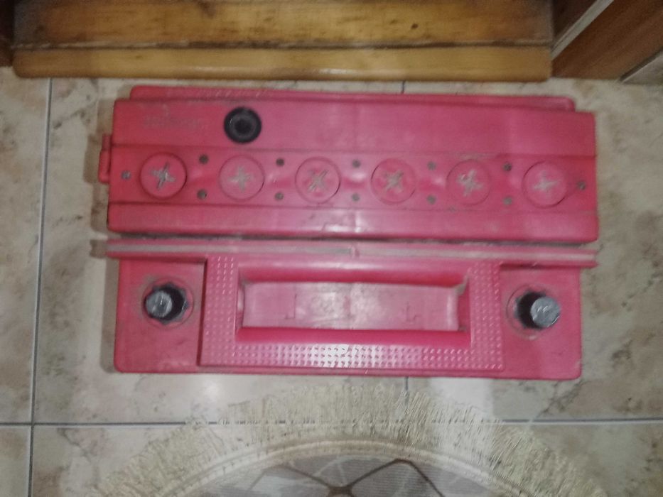 Продам акамулятор