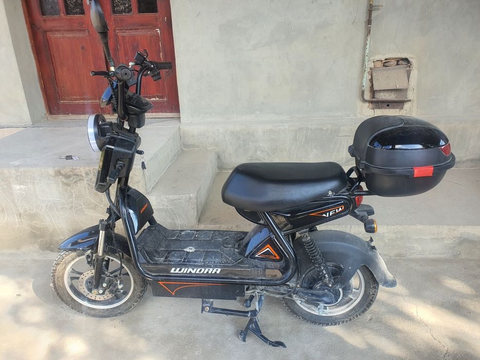 Скутер електрически