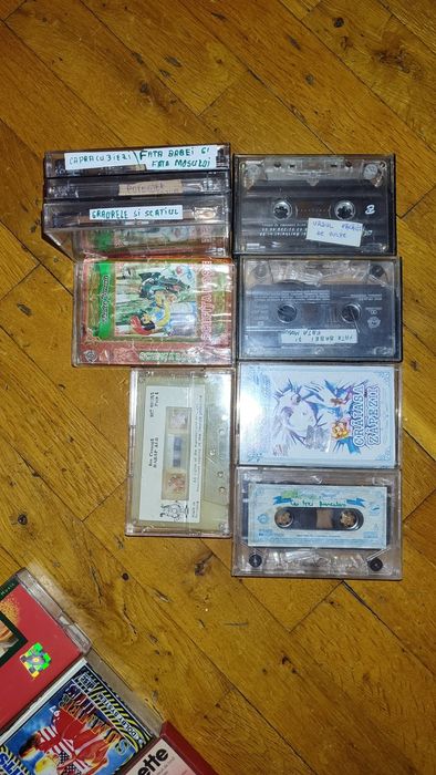 Casete audio muzica ușoară povestiși de petrecere