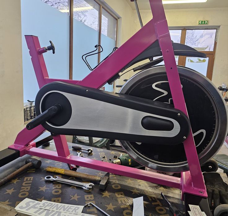 Продавам проф. Спининг колело (байк),Spinning bike STAR TRAC PRO