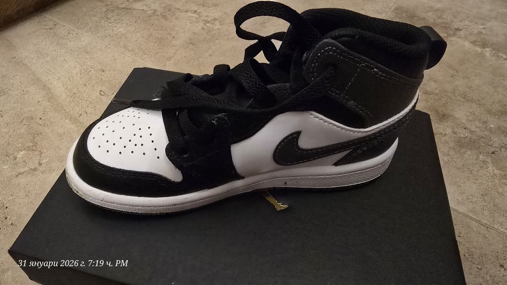 Продавам кецове Nike серия Jordan