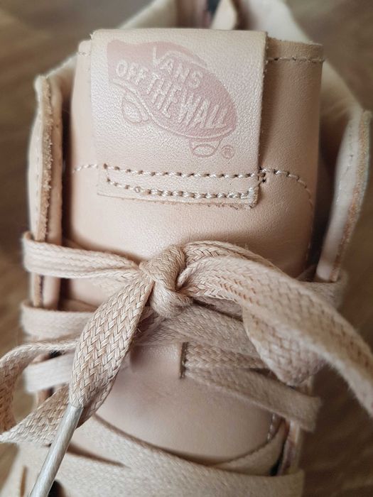 Мъжки кожени кецове VANS