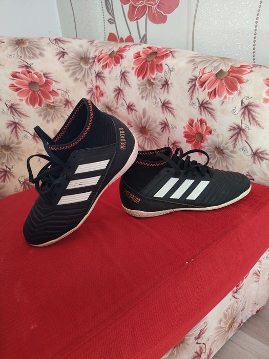 Adidași fotbal Adidas Predator