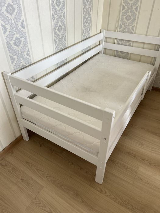 Продам детскую кровать