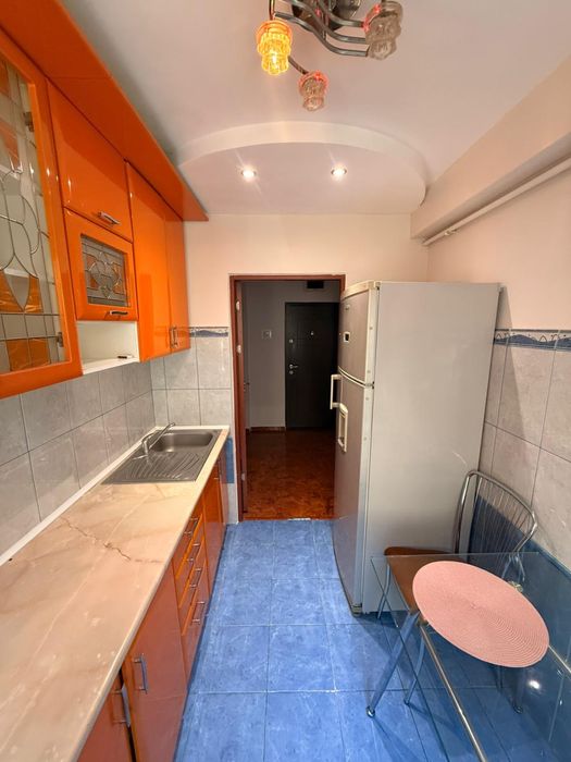 Apartament 2 camere strada mihai viteazu etajul 1
