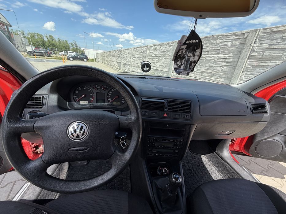 Vând golf 4 combi