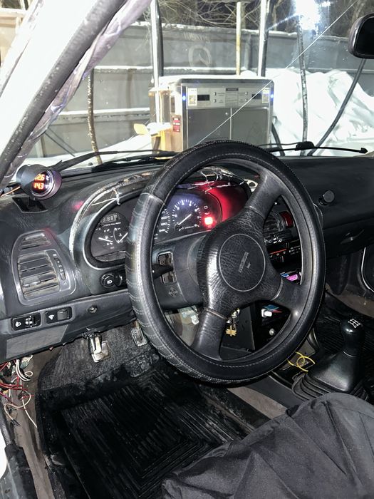 Продам Mazda 323 F 1.6 16V