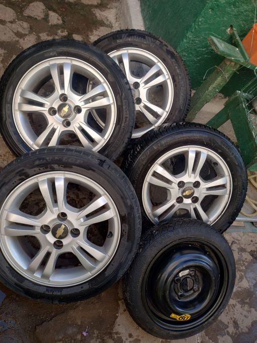 Set 4 jante aliaj Chevrolet R15 + Anvelope (All Season & Iarnă) + Rezerva