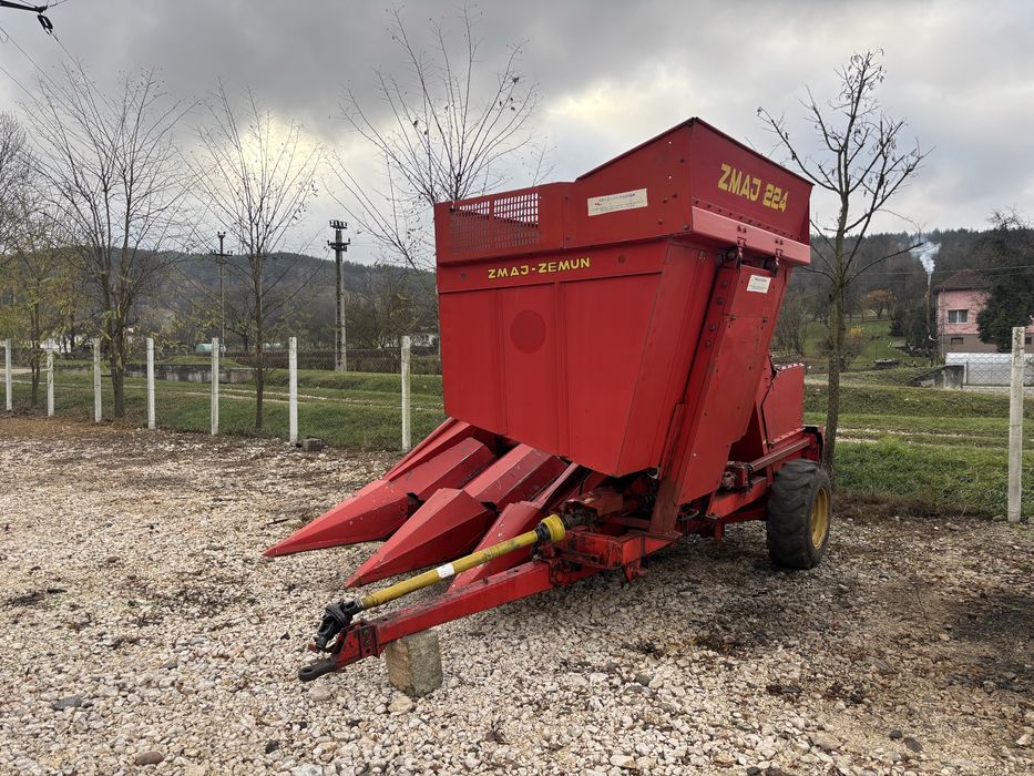 Vand sau schimb Culegatoare porumb zmaj 224 an fab 2004