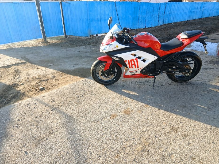 Мотоцикл 200куб Kawasaki