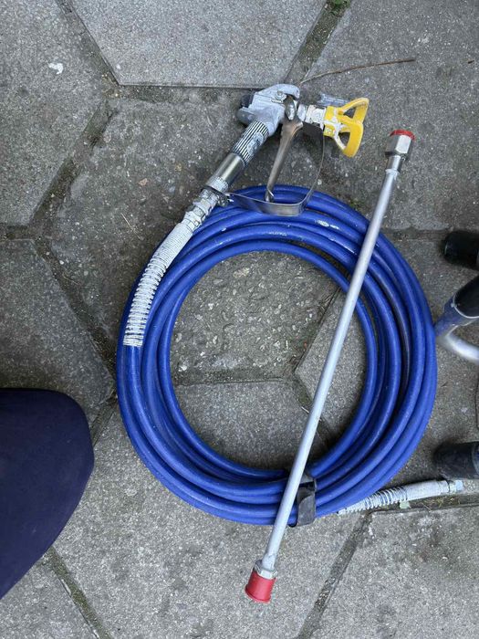 Продавам машина за безвъздушно боядисванеSerafimov systems spray RS-2.55