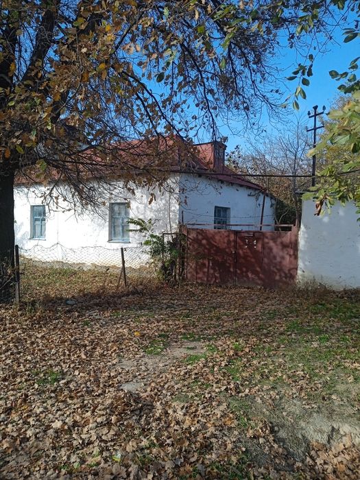 Продаётся дом в центре