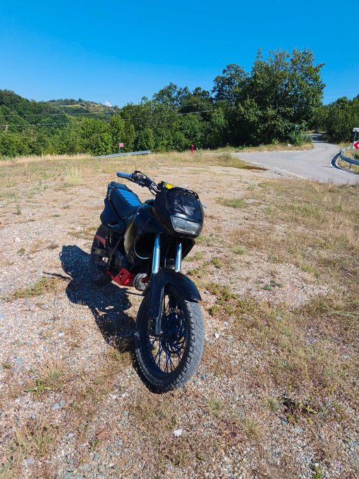 Se vinde Aprilia pegaso 125cc 2t cu 33cp