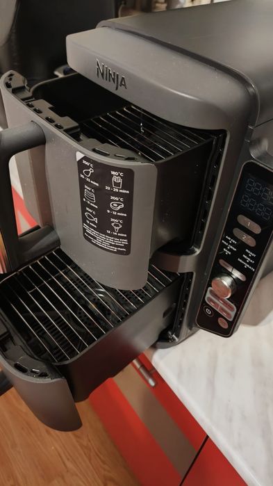Vand Airfryer Ninja Double Stach XL,9,5 litri  cu doua compartimente
