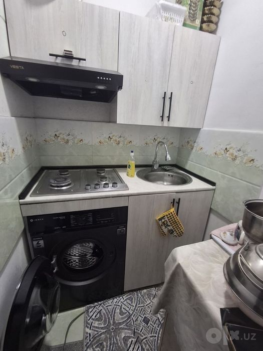 Париж..  1 хонали квартира ижарага берилади.