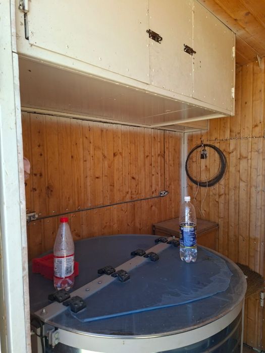 Пасека ( пчелопавильон )