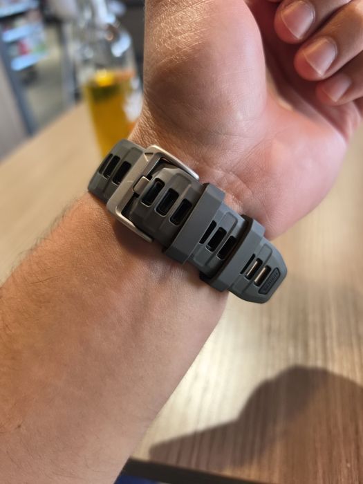 Продам Garmin Marq Adventurer Gen2