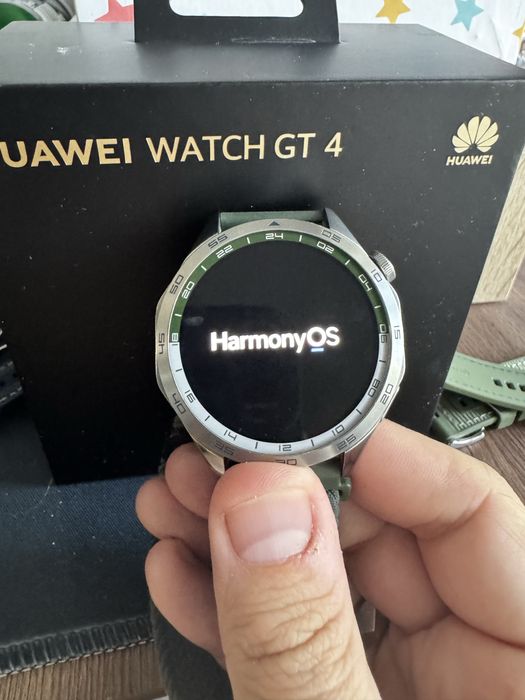 Продам смарт-часы huawei gt4