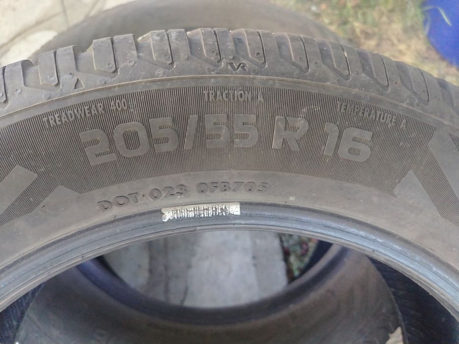 Гуми два броя 205/55 /16