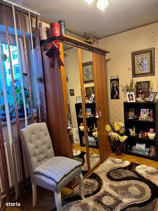 Apartament 4 camere etaj 2 ultracentral