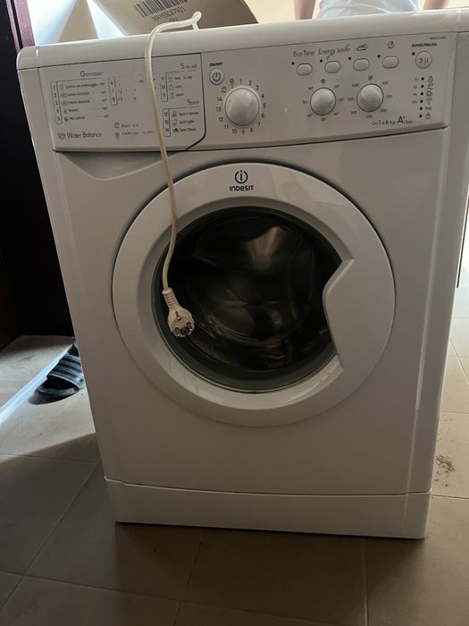 Пералня Indesit