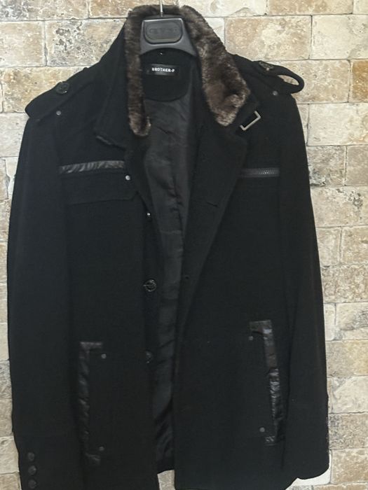 Мъжко палто в черен цвят