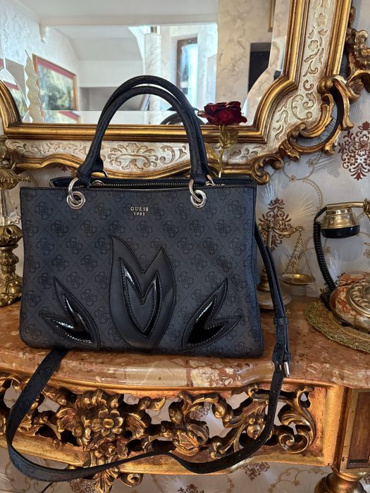 Geanta Neagra Guess!