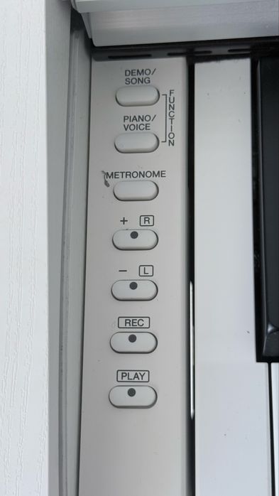 Пианино Yamaha YDP-143WH