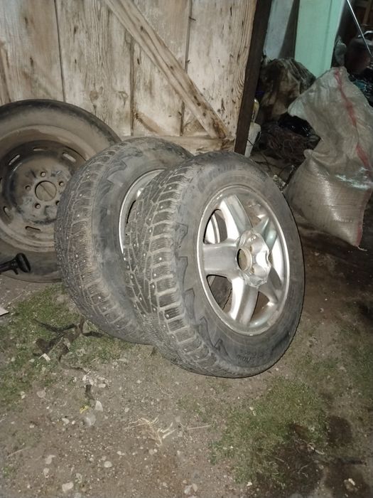 Комплект шины с дисками