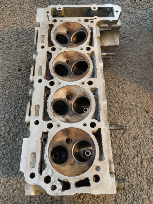 Головка блока цилиндров102 мотор