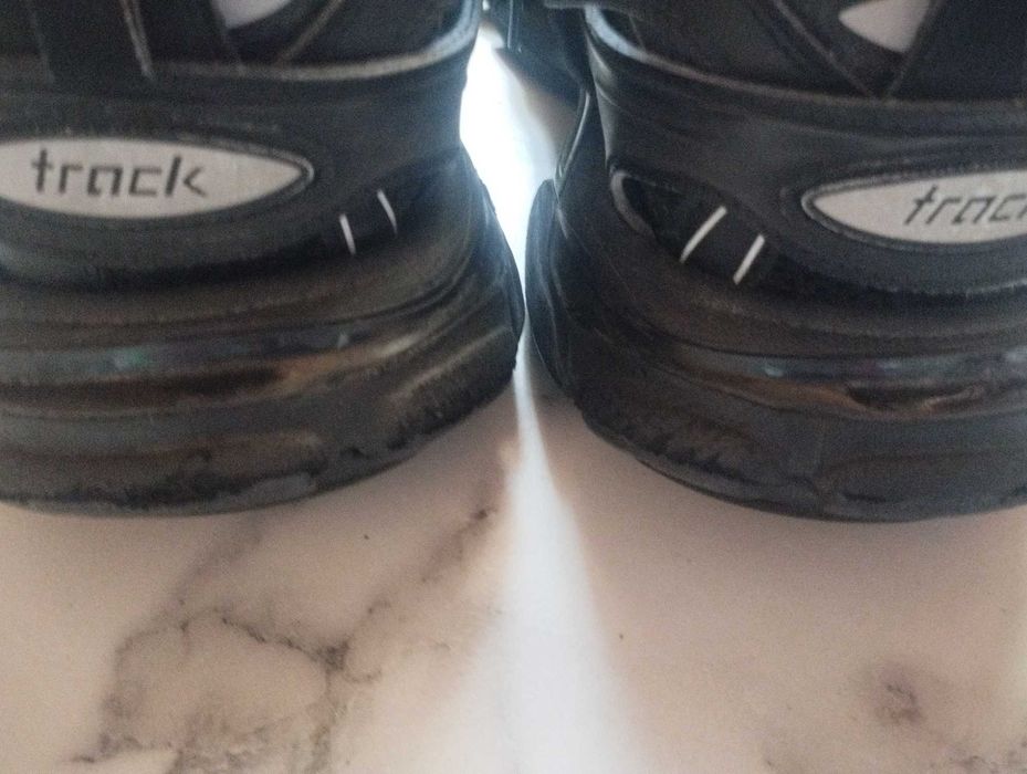 Balenciaga track