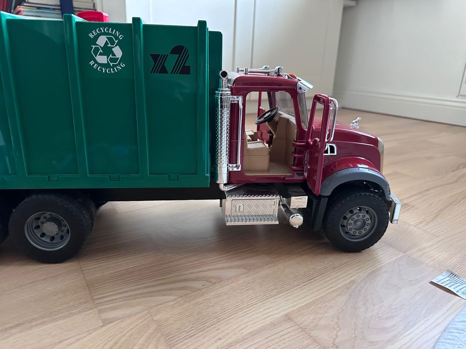 Camion Bruder 2812 Camion de gunoi MACK Granite