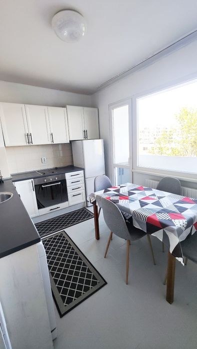 Дава се под наем Тристаен апартамент в София, Обеля 2 - 85 кв.м за 665 € - Снимка #1