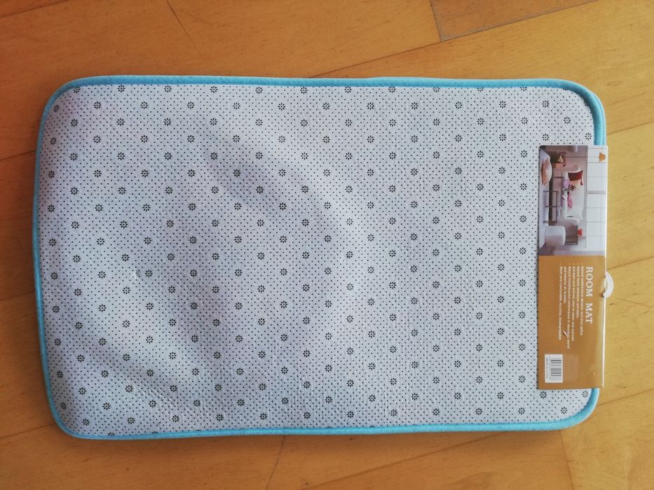 Комплект постелки за баня