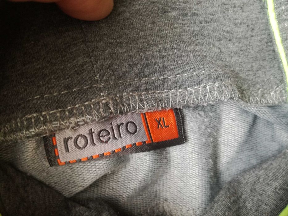 Продавам горнище от анцуг-Roteiro