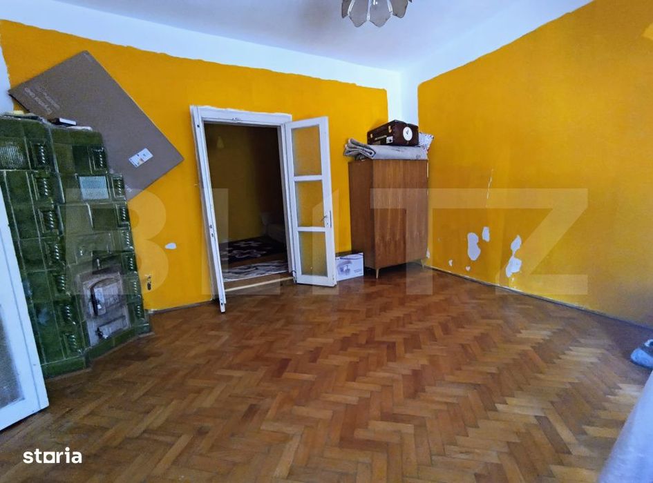 Casa 3 camere, 78 mp, 100 mp teren, zona Centrala