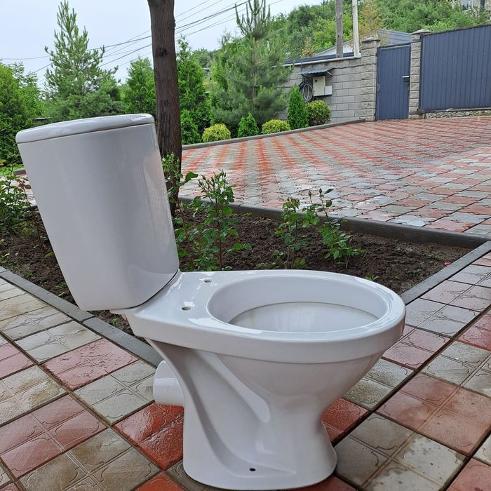 Унитазы в комплекте