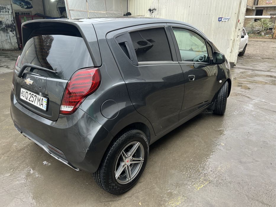 Chevrolet Spark .